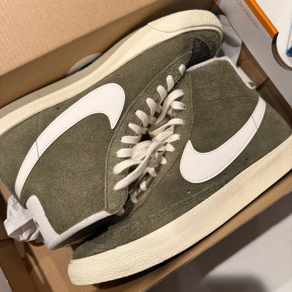 Nike Blazer Mid ‘77